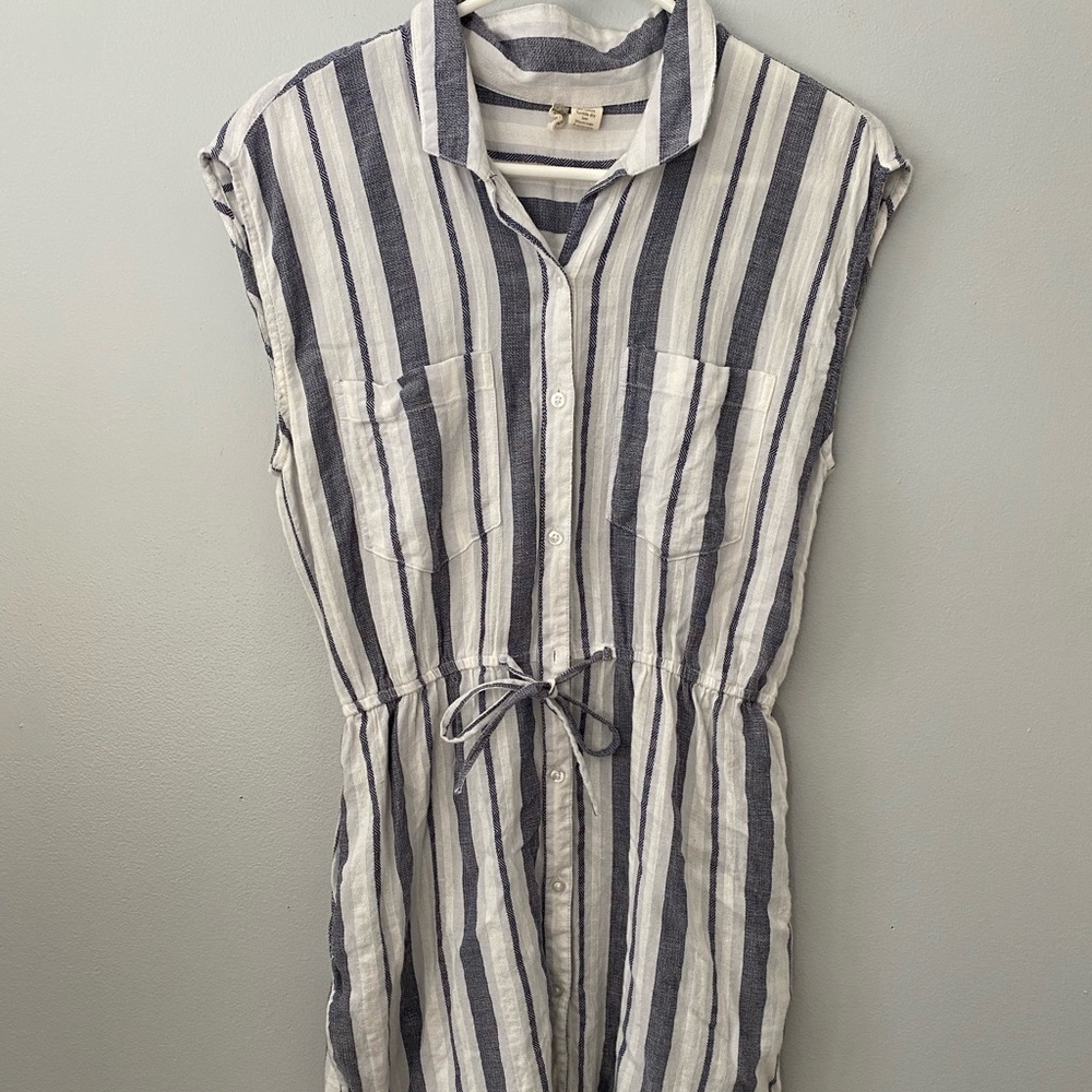Women’s casual dress